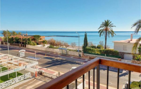 3 Bedroom Gorgeous Apartment In Benicasim
